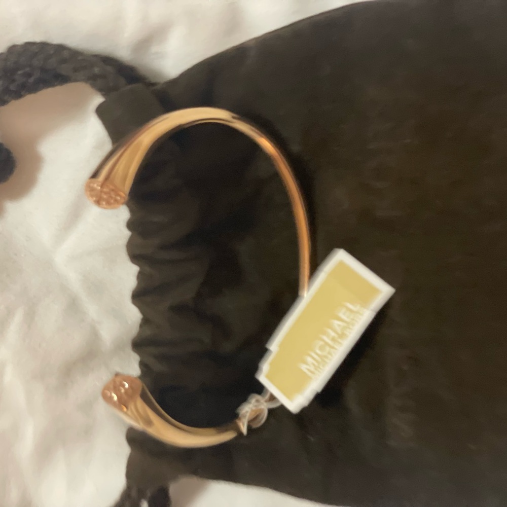 Michael Kors Bracelet Rose Gold - Picture 3 of 5